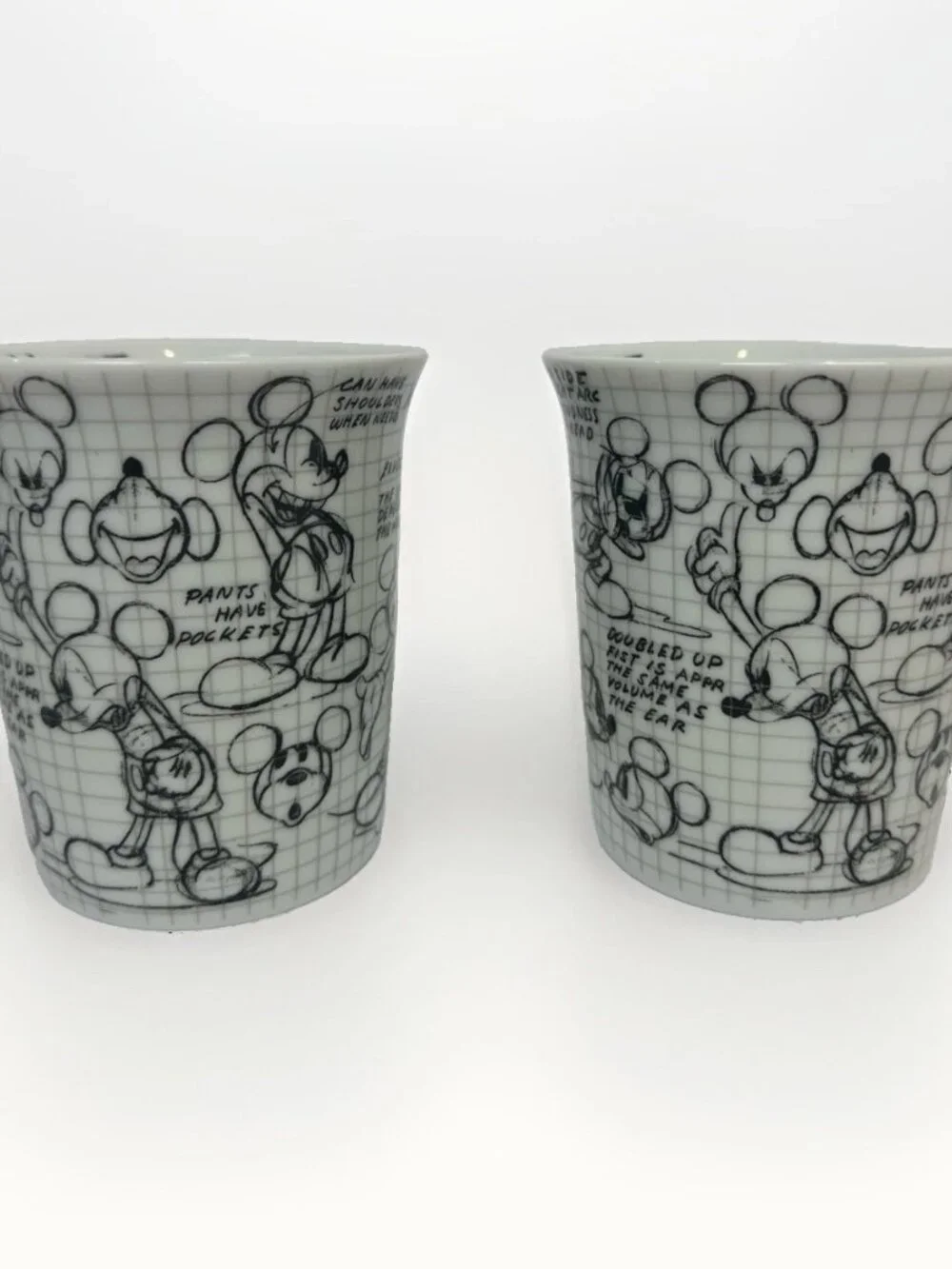 🎄☕ Lot of 4 NEW Disney Mickey Mouse Holiday Sketchbook Coffee Mugs Ceramic 🎄☕